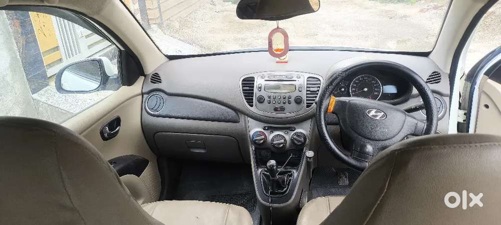 Hyundai I10 Sportz 2012