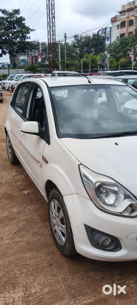 Ford Figo 1.2 Duratec Petrol Zxi, 2014, Petrol