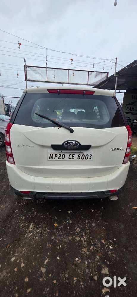 Mahindra Xuv500 W6 At, 2015