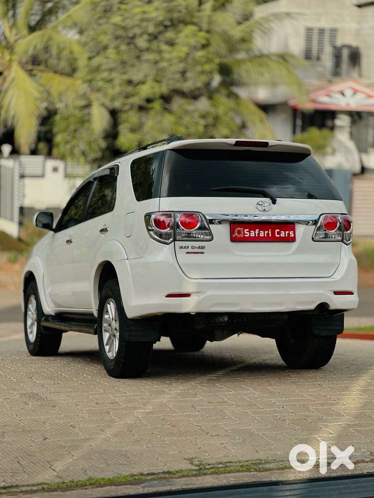 Toyota Fortuner 2011-2016 4x2 At, 2014, Diesel