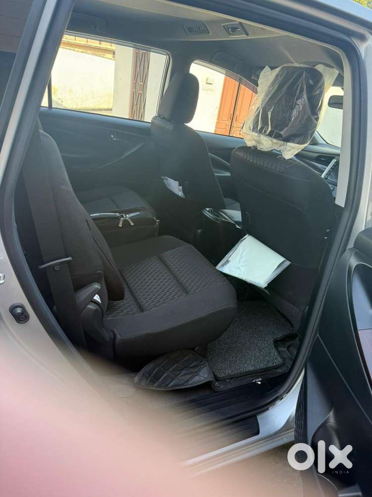 Toyota Innova Crysta 2025 Diesel 5400 Km Driven