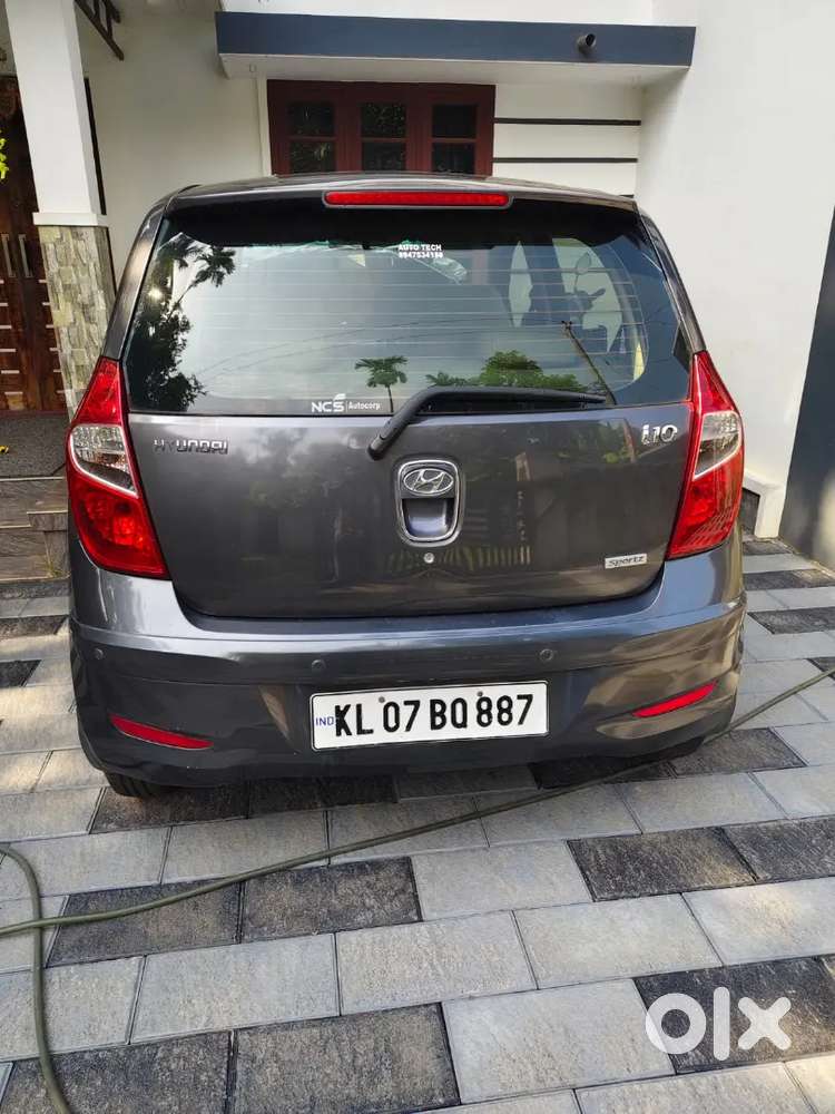 Hyundai I10 Sportz Petrol 2010