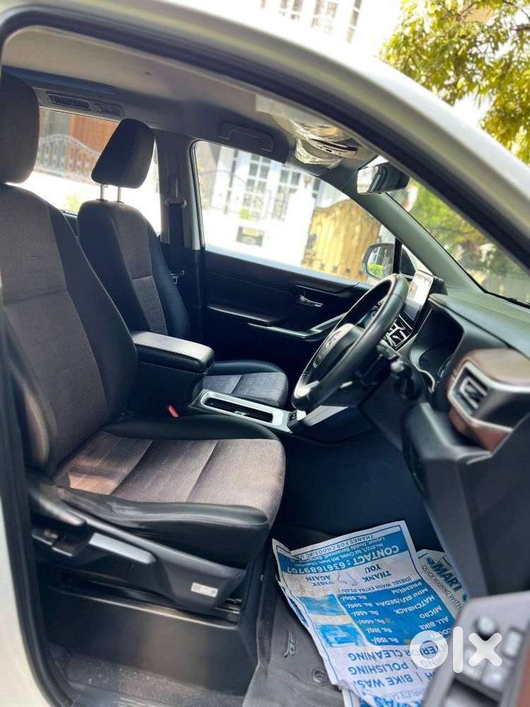 Toyota Innova Hycross 2.0 Vx Hybrid 8 Str, 2023, Petrol