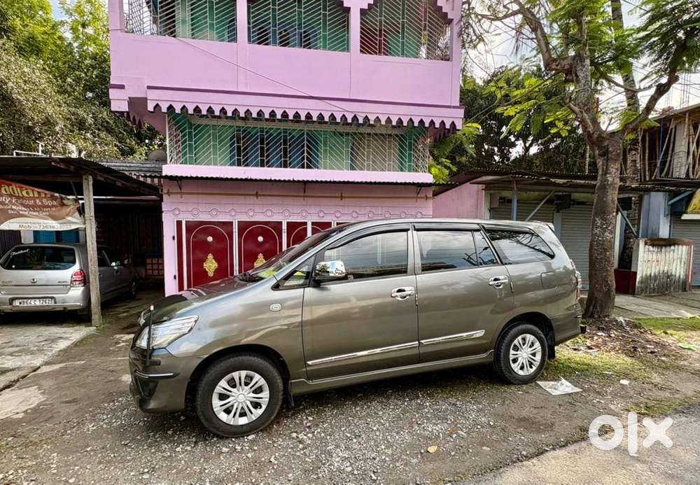 Toyota Innova 2012 Diesel Well Maintained