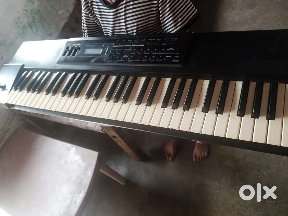 Roland xp 10 new condition