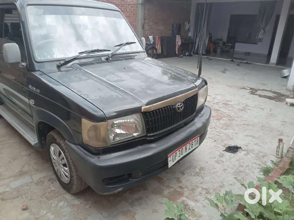 Toyota Qualis 2006 Diesel 80000 Km Driven