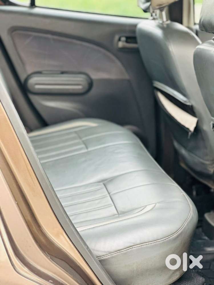 Maruti Suzuki Ritz Vxi, 2012, Petrol