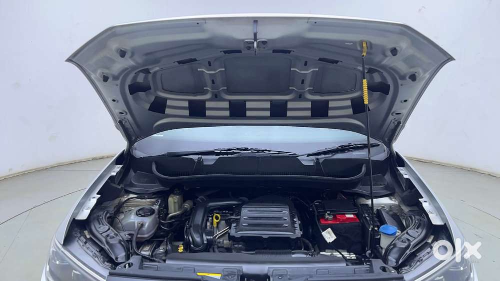 Volkswagen Taigun Topline 1.0 Tsi At (electric Seats), 2022, Petrol