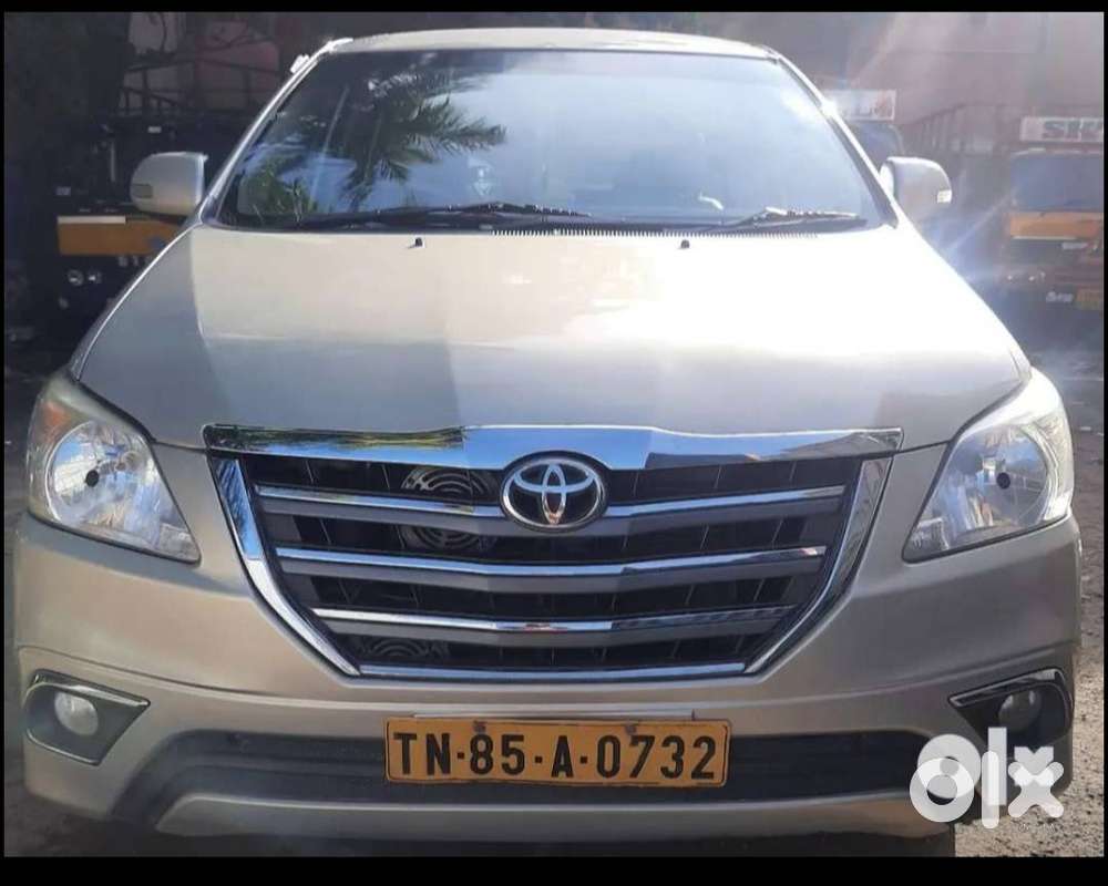 Toyota Innova 2014 Diesel 180000 Km Driven