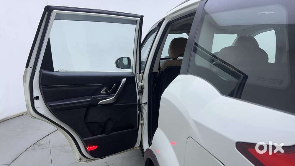 Mahindra Xuv500 W11 At, 2018, Diesel