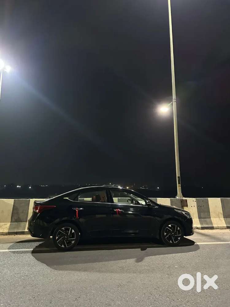 Hyundai Black Verna Urgent Sell