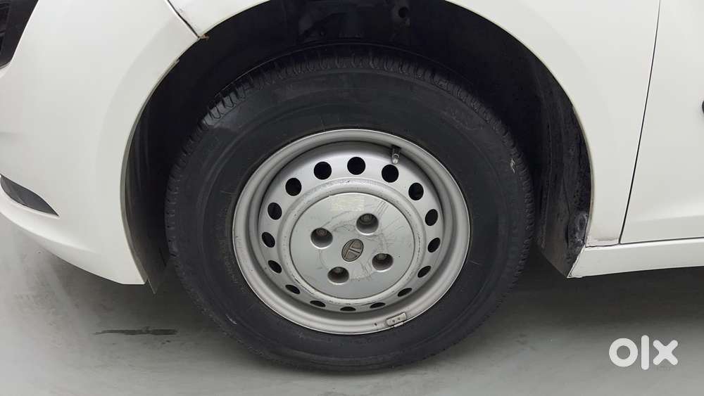 Tata Altroz 1.2 Xm, 2020, Petrol