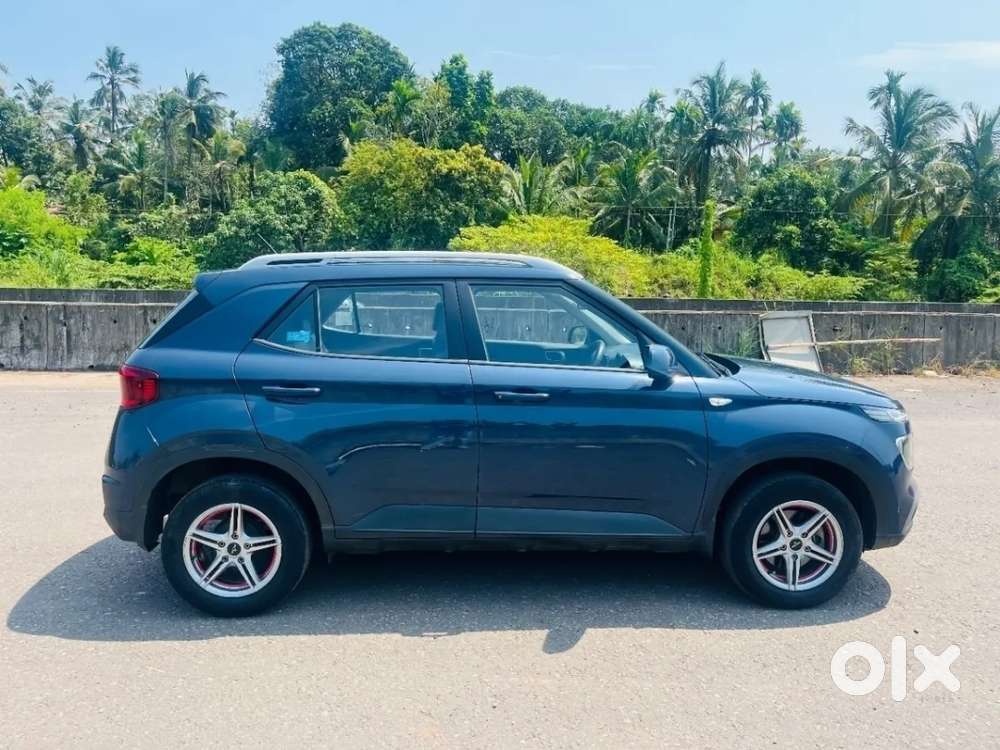 Hyundai Venue S 1.2 Petrol, 2019, Petrol