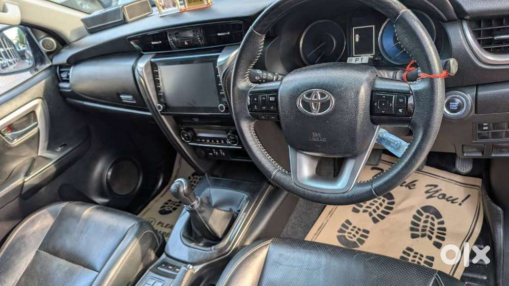 Toyota Fortuner 3.0 Sportivo 4x2 Mt, 2023, Diesel