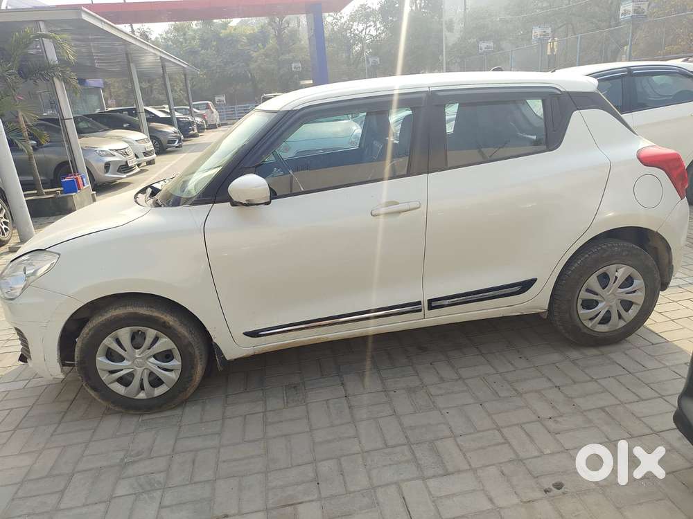 Maruti Suzuki Swift 1.2 Vxi Glory Edition, 2022, Petrol