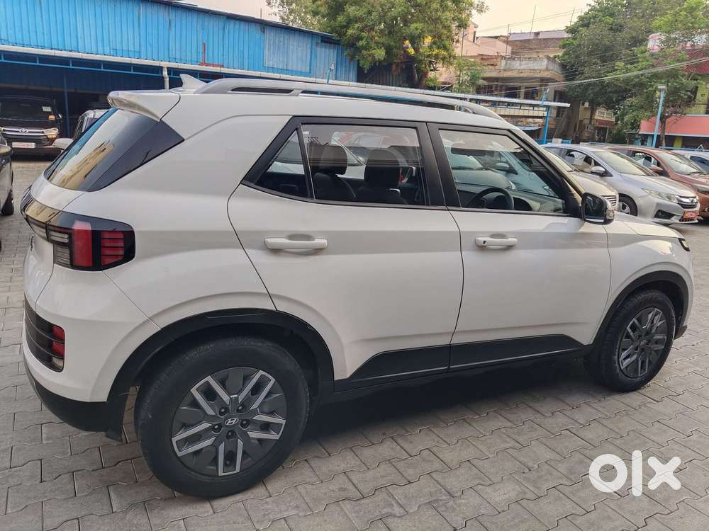 Hyundai Venue 1.5 S (o) Crdi, 2022, Diesel