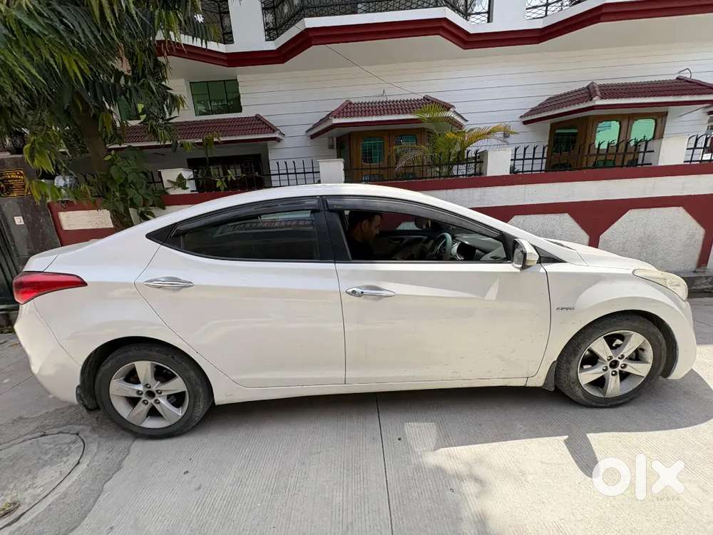 Hyundai Elantra 2012 Model Well Maintained