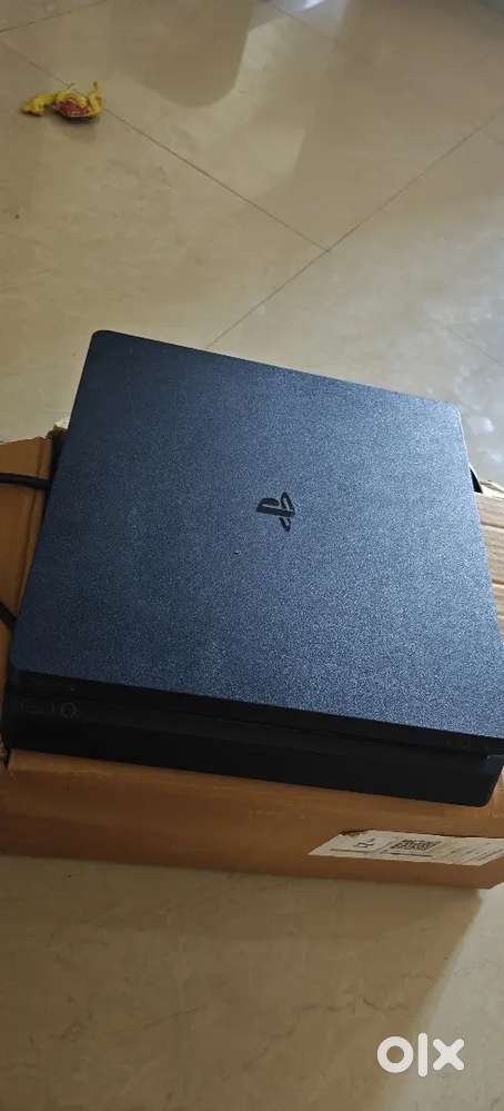 PS 4 Good conndtion