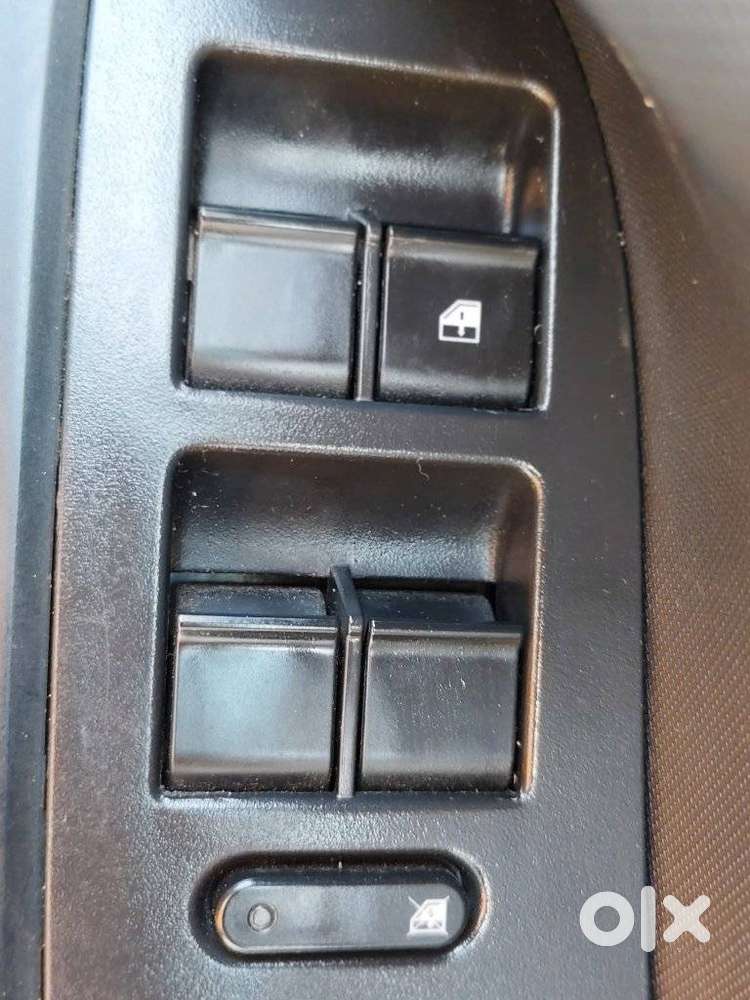 Tata Nexon Smart Plus1.2 Revotron Petrol 5 Mt, 2024, Petrol