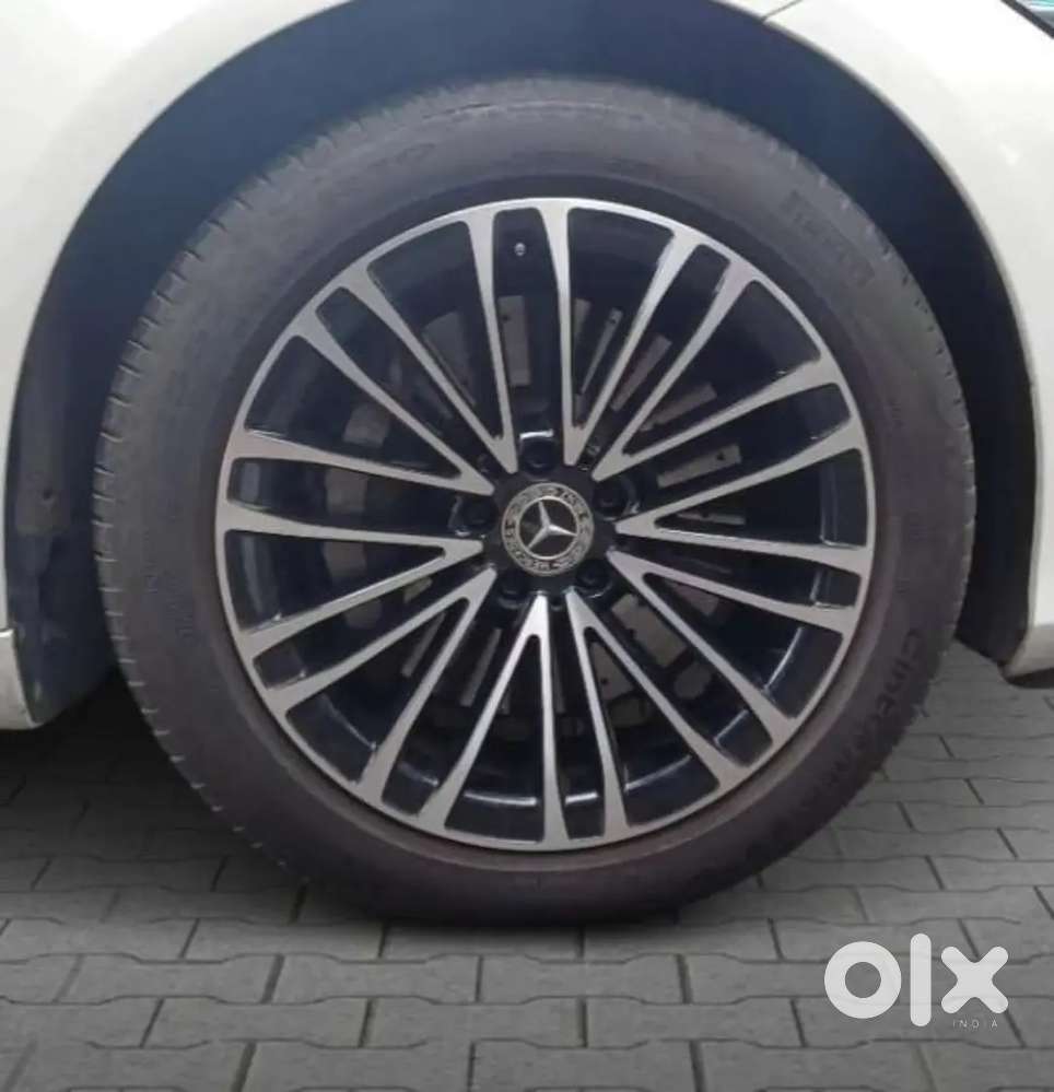 Mercedes-benz S-class 2024