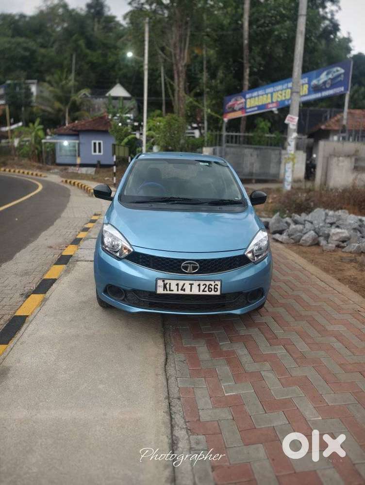 Tata Tiago, 2016, Petrol