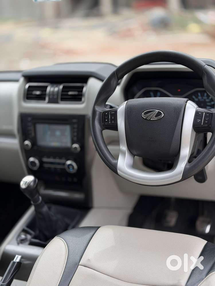 Mahindra Scorpio S10 8 Seater, 2017, Diesel