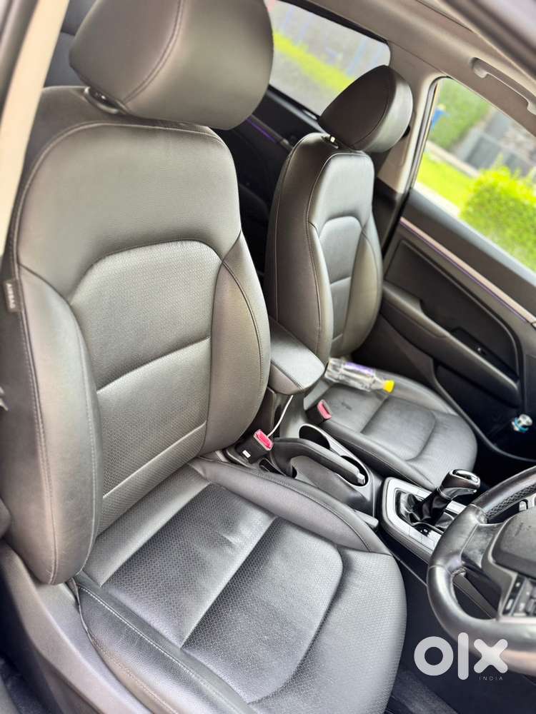 Hyundai New Elantra Petrol 2017 Top End Sx Option