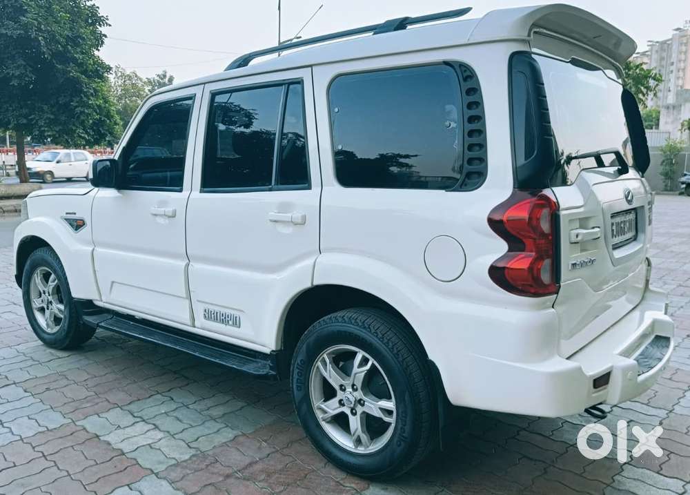 Mahindra Scorpio
