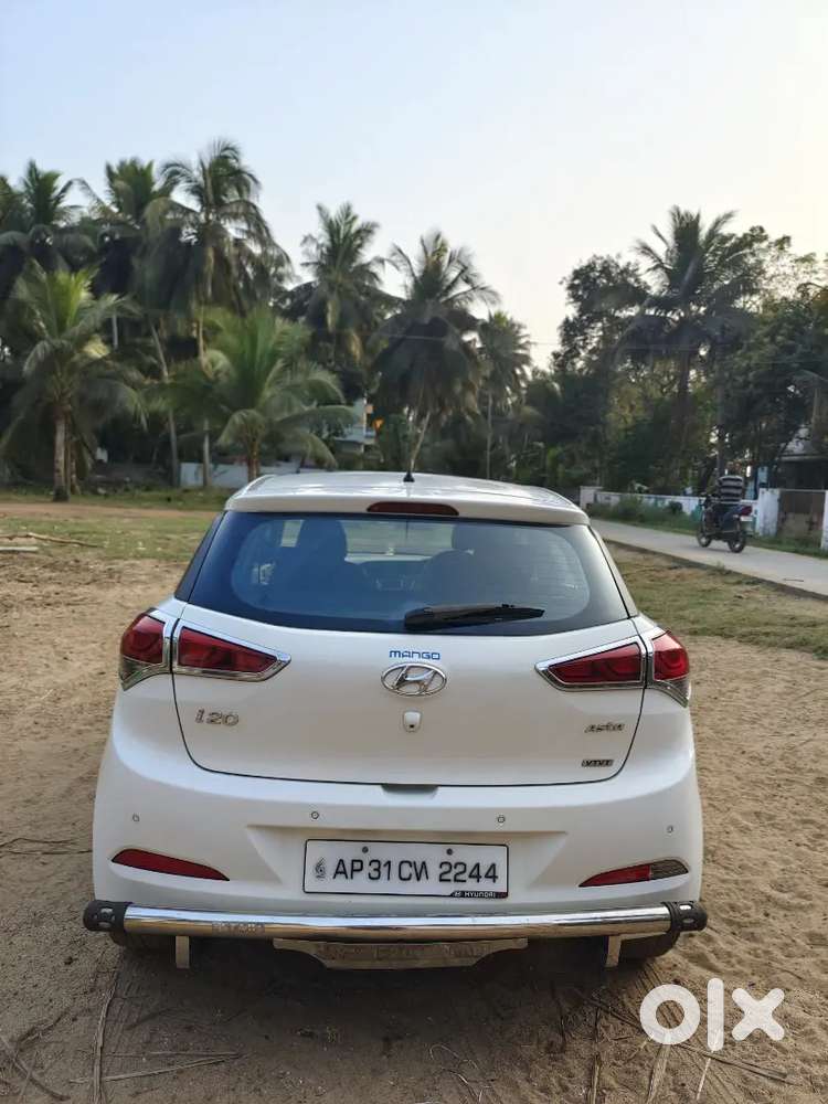 Hyundai Elite I20 Asta (full Topend)2015
