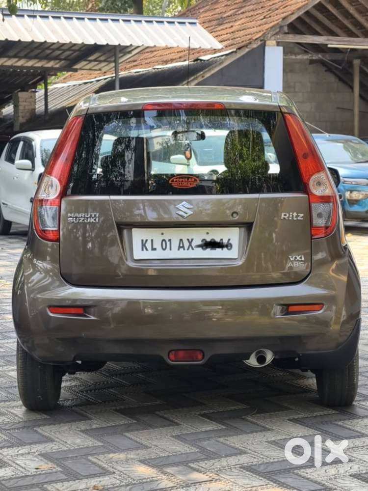 Maruti Suzuki Ritz Vxi, 2010, Petrol