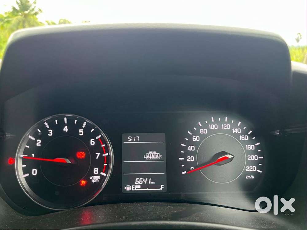 Maruti Suzuki Swift Vxi + Manual, 2024, Petrol