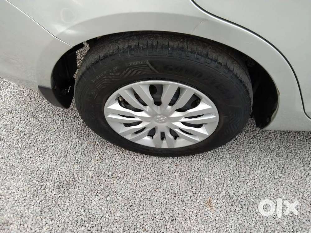 Maruti Suzuki Swift Dzire Vdi Optional, 2016, Diesel