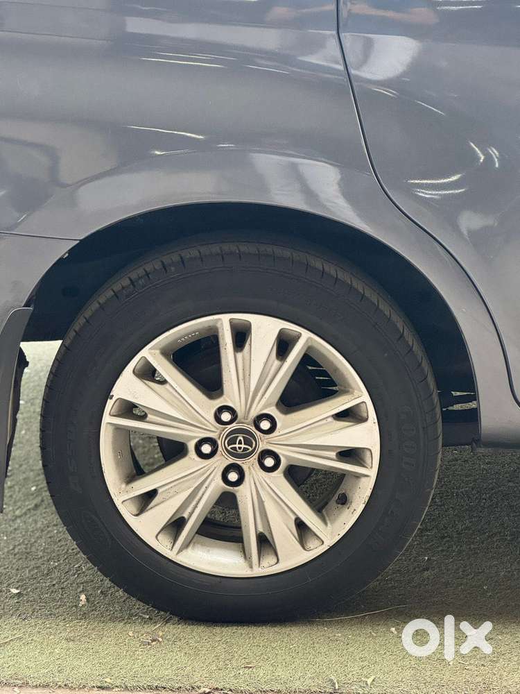 Toyota Innova Crysta 2.8 Z, 2016, Diesel