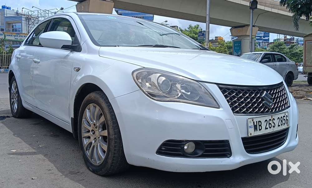 Maruti Suzuki Kizashi 2013