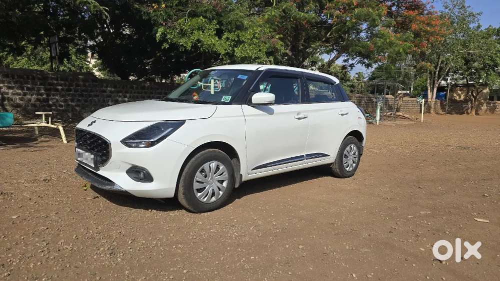 Maruti Swift Vxi (o)  2025 White Advertise By Owner