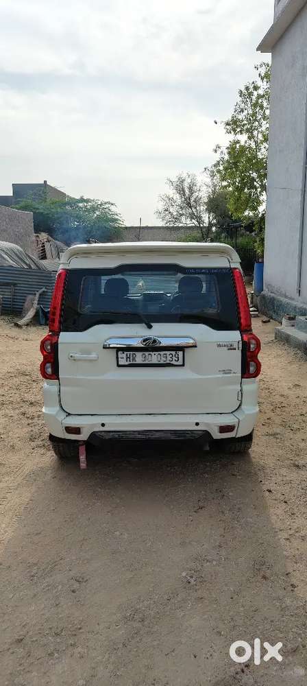 Mahindra Scorpio 2019 S11