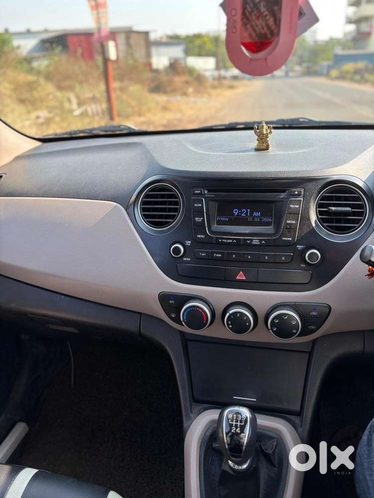 Hyundai Xcent 2015