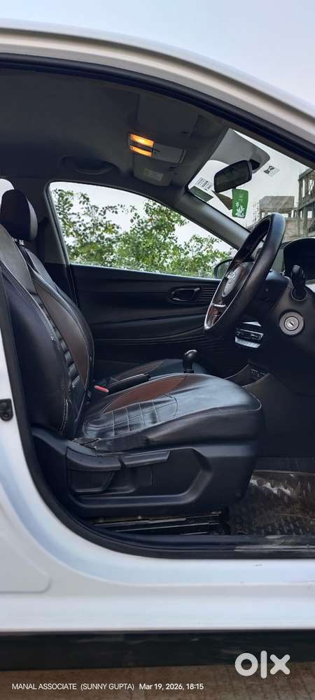 Hyundai I20 Sportz 1.2 Vtvt, 2022, Petrol