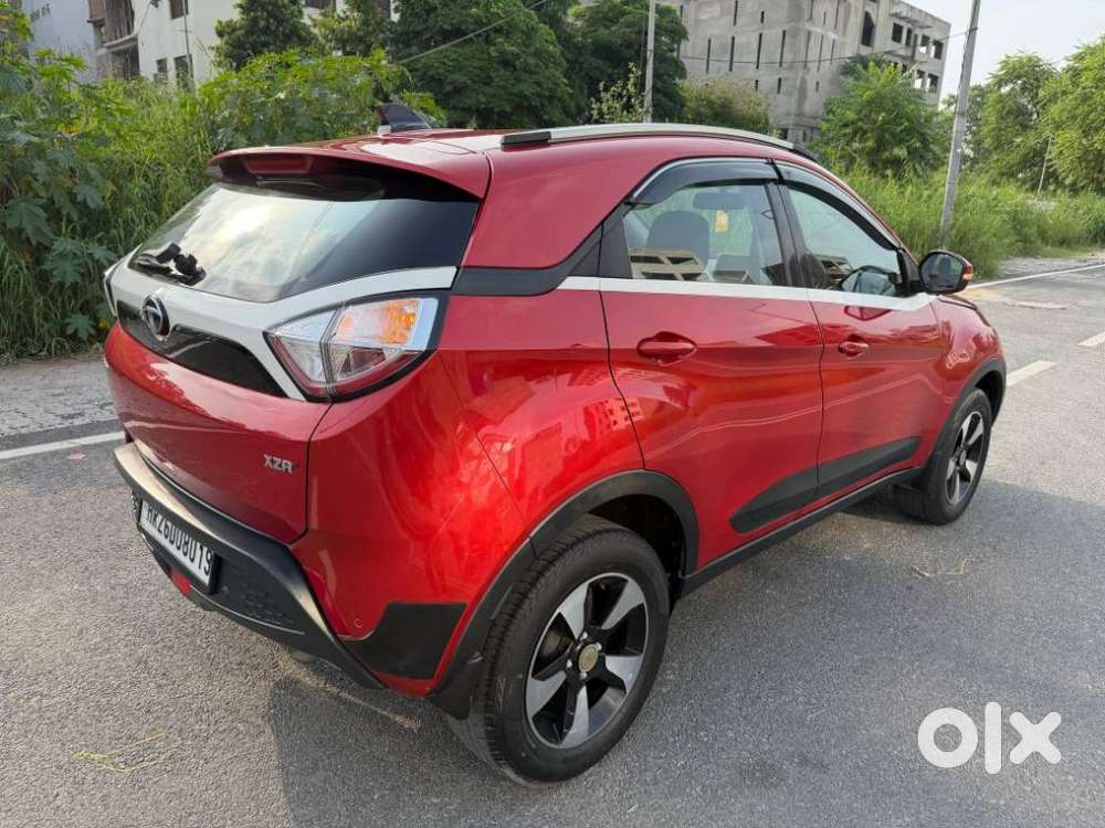 Tata Nexon 1.2 Revotron Xza Plus, 2018, Petrol