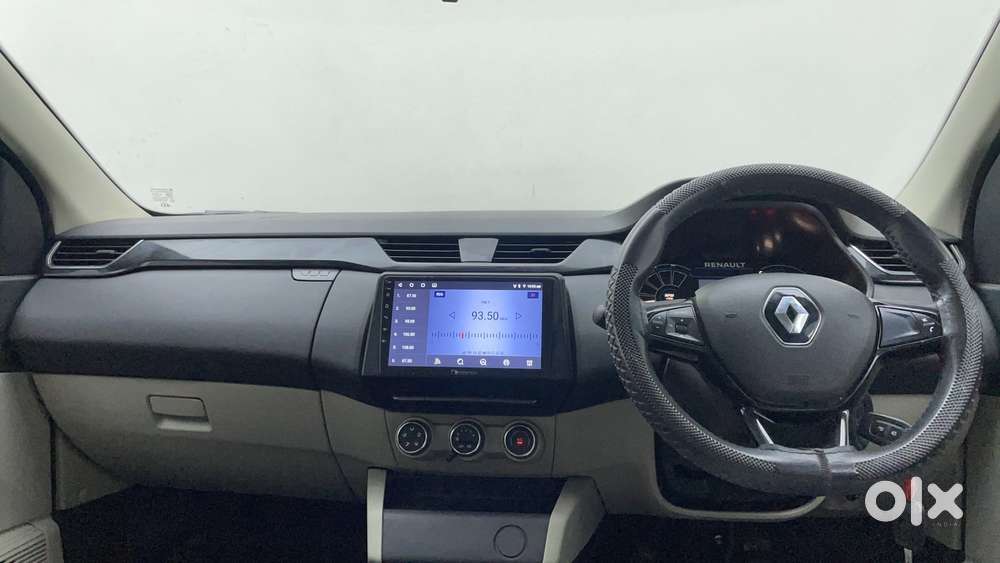 Renault Triber Rxt, 2022, Petrol