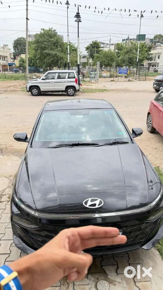 Hyundai Verna  1.5 Mti Mt Ex 2024