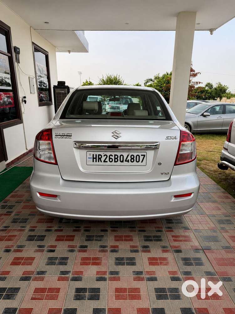 Maruti Suzuki Sx4 Vxi Bsiv, 2012, Petrol