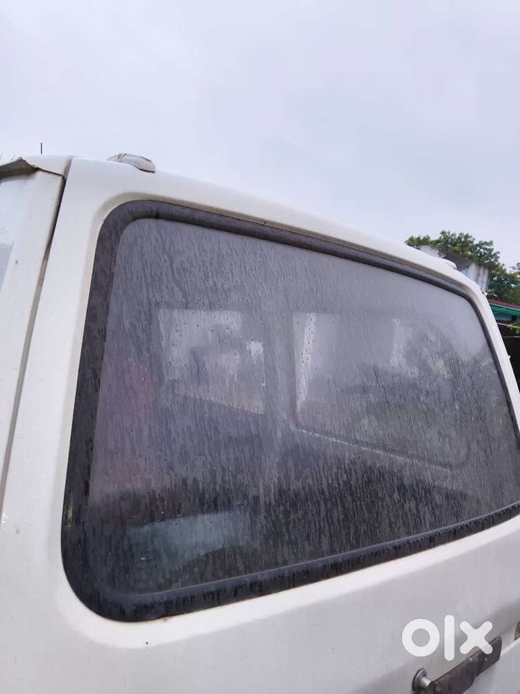 Maruti Omni 8-seater 2015