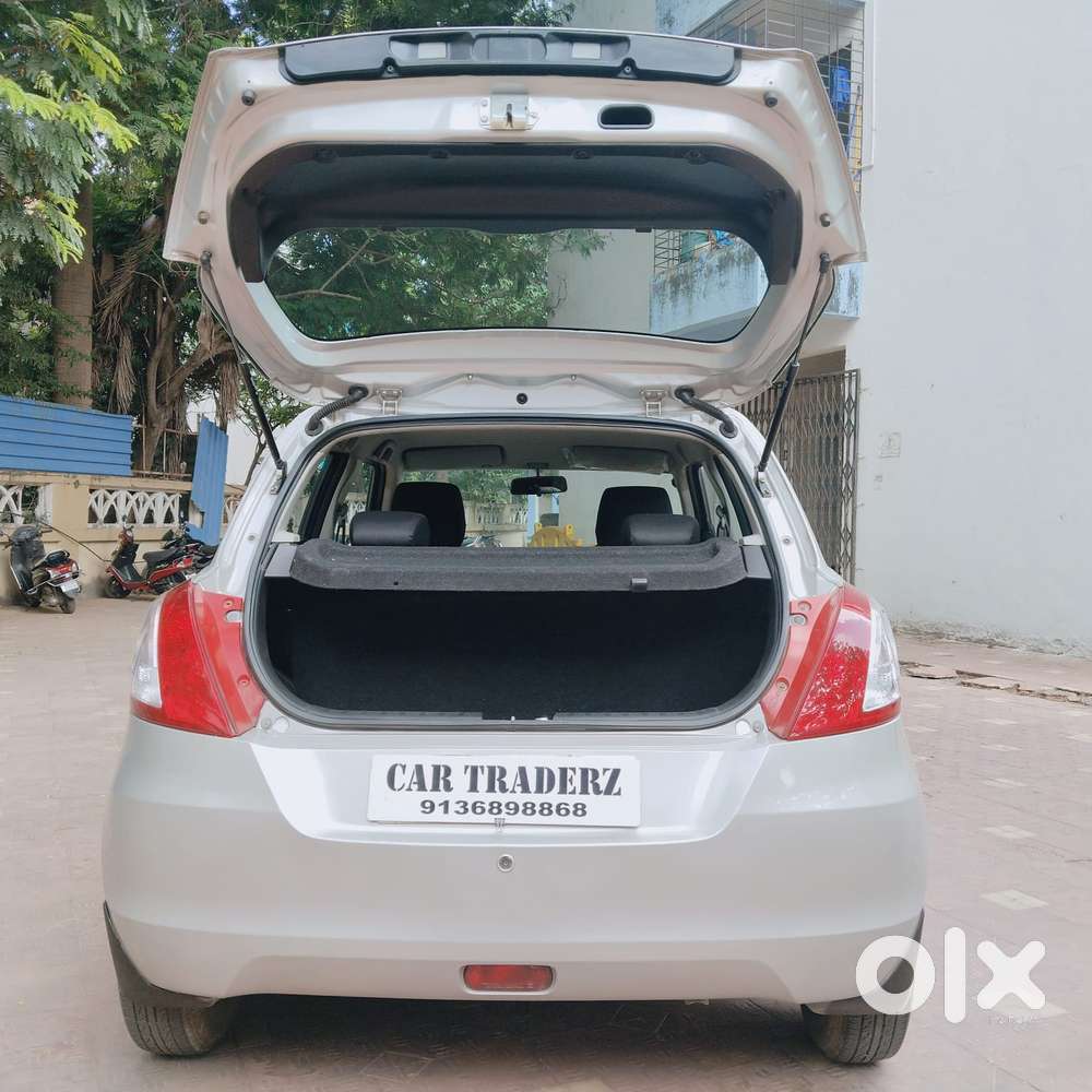 Maruti Suzuki Swift Vxi Abs Bsiv, 2013, Petrol