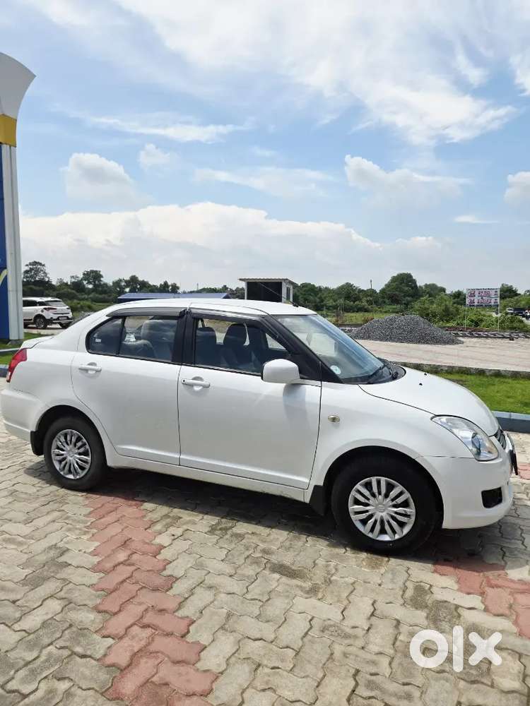 Maruti Suzuki Dzire 1.2 2011