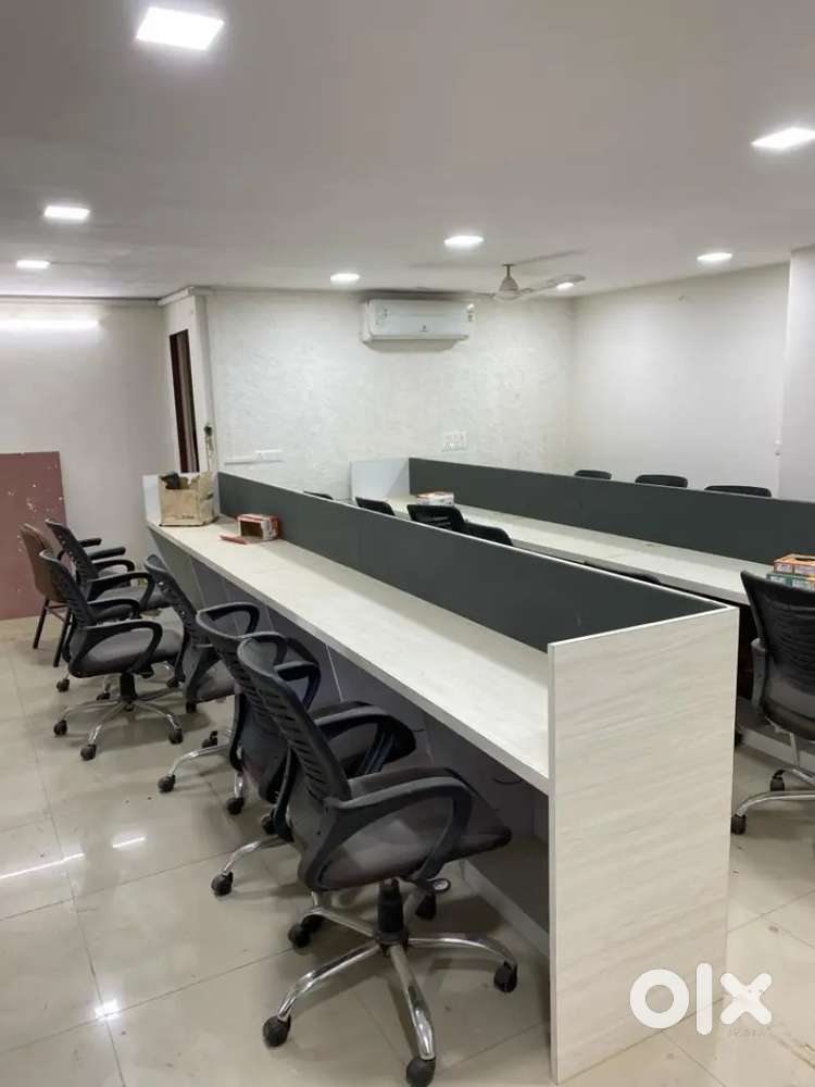 Well furnished office 22 work station pantry 2 boss cabin For Rent