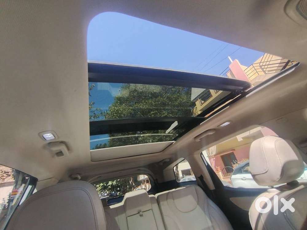 Mahindra Xuv700 2.0 Ax 7 Petrol At Luxury Pack Str, 2024, Petrol