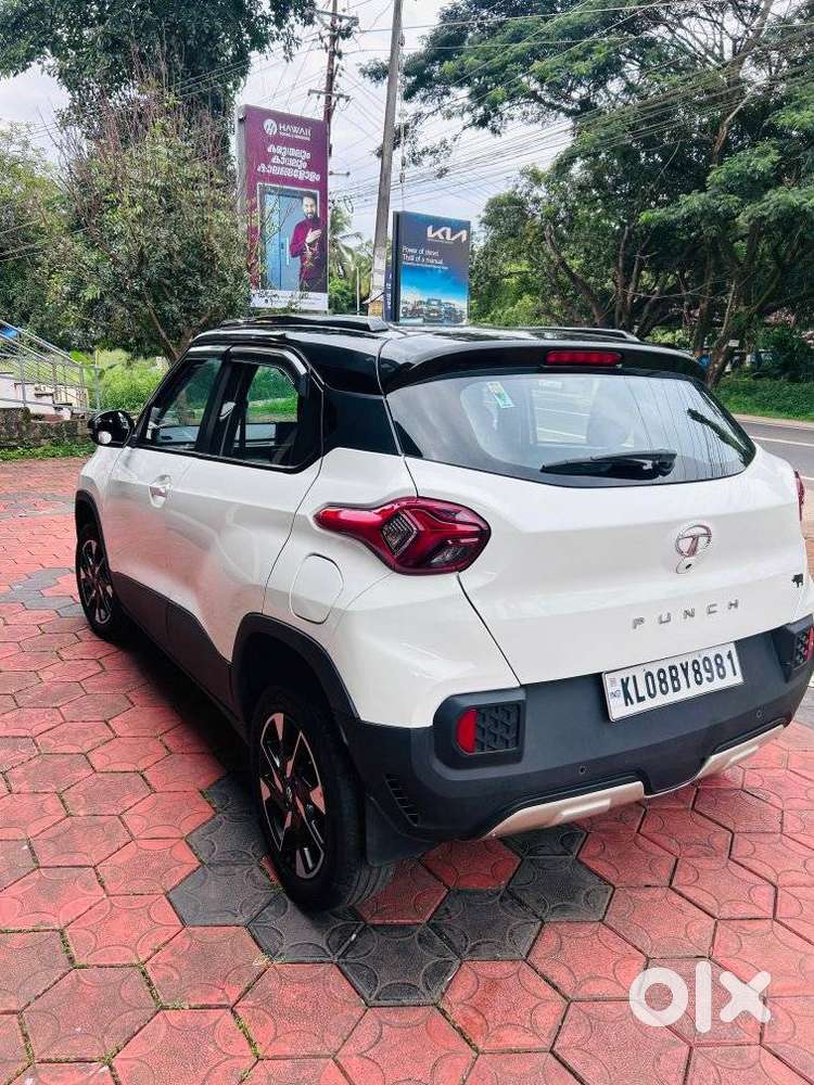 Tata Punch Creative Amt, 2022, Petrol
