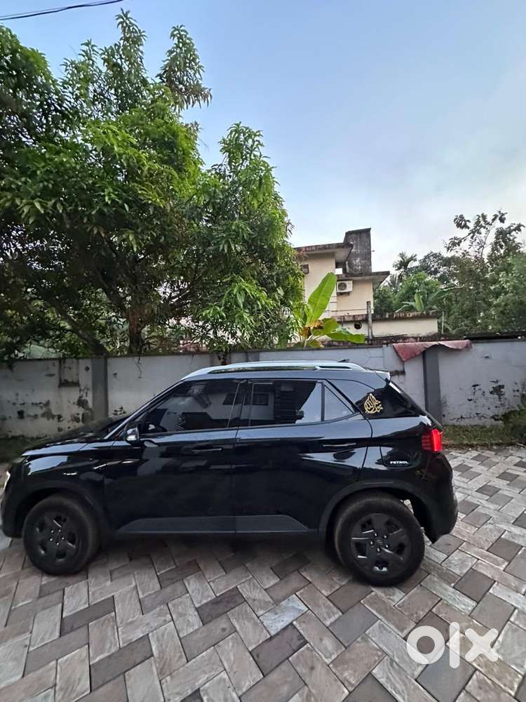 Hyundai Venue S Plus Mt 1.2 Kappa, 2023, Petrol