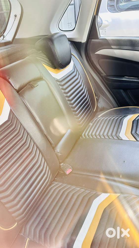 Maruti Suzuki Brezza Zdi+ Dual Tone, 2018, Diesel